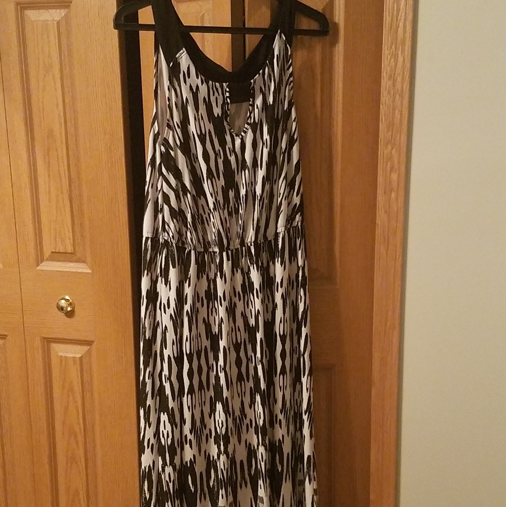 Maxi Dress with Keyhole Bust